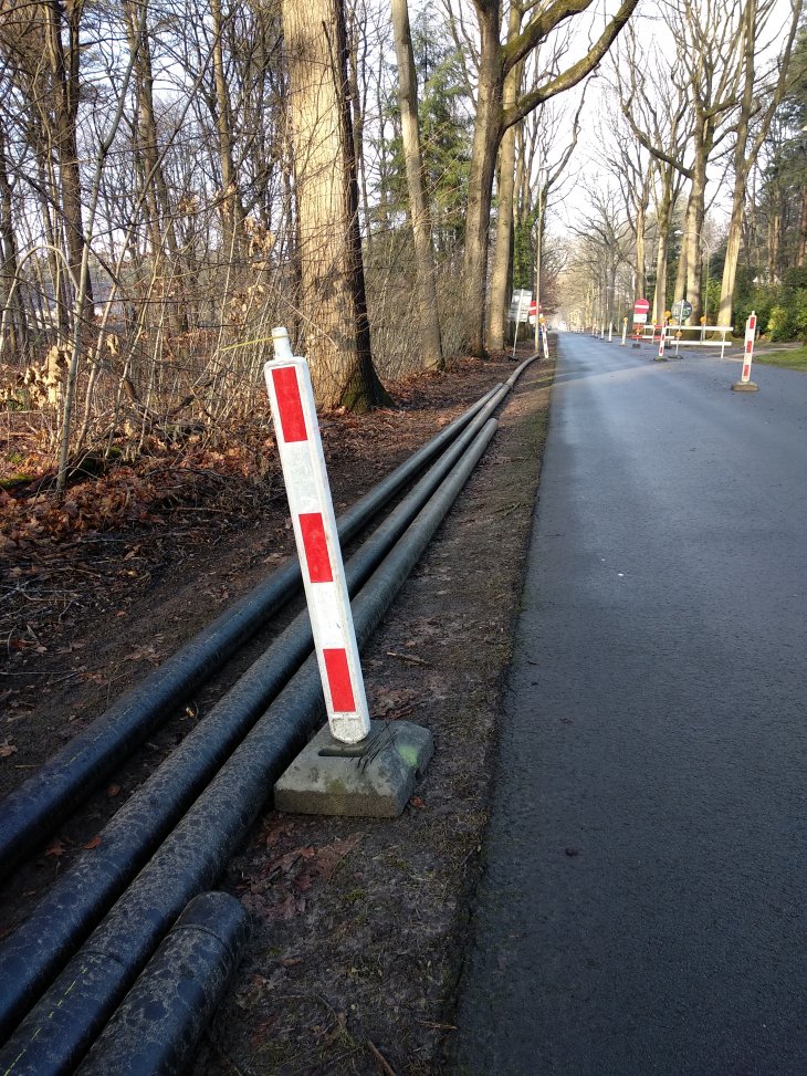 Werken nutsleidingen Kerkedreef.