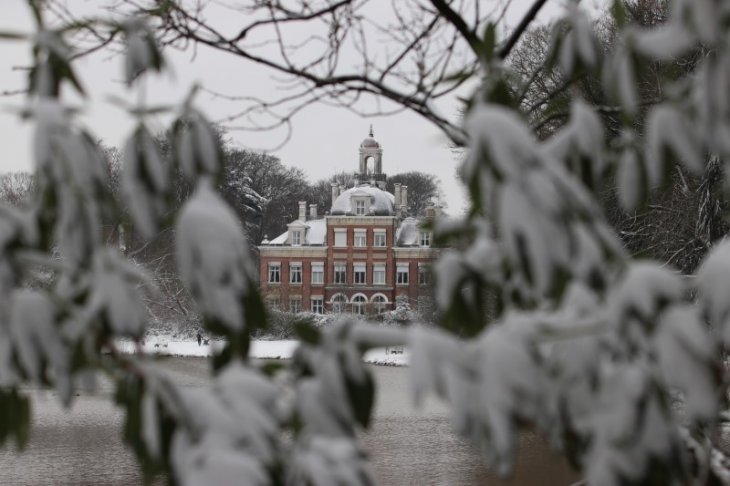 Sneeuw in Maria-ter-Heide (park De Mik).