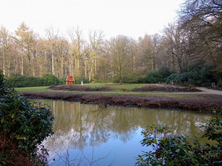 Opruiming oever hofgracht aan de Golem.