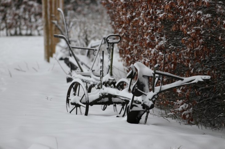 Sneeuw in Maria-ter-Heide (Kinderboerderij Mikerf)